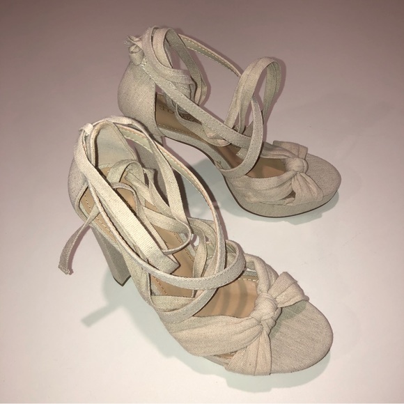Shoe Dazzle Heeled Sandals Wraparound Size 7.5 Tan Color - Picture 5 of 9